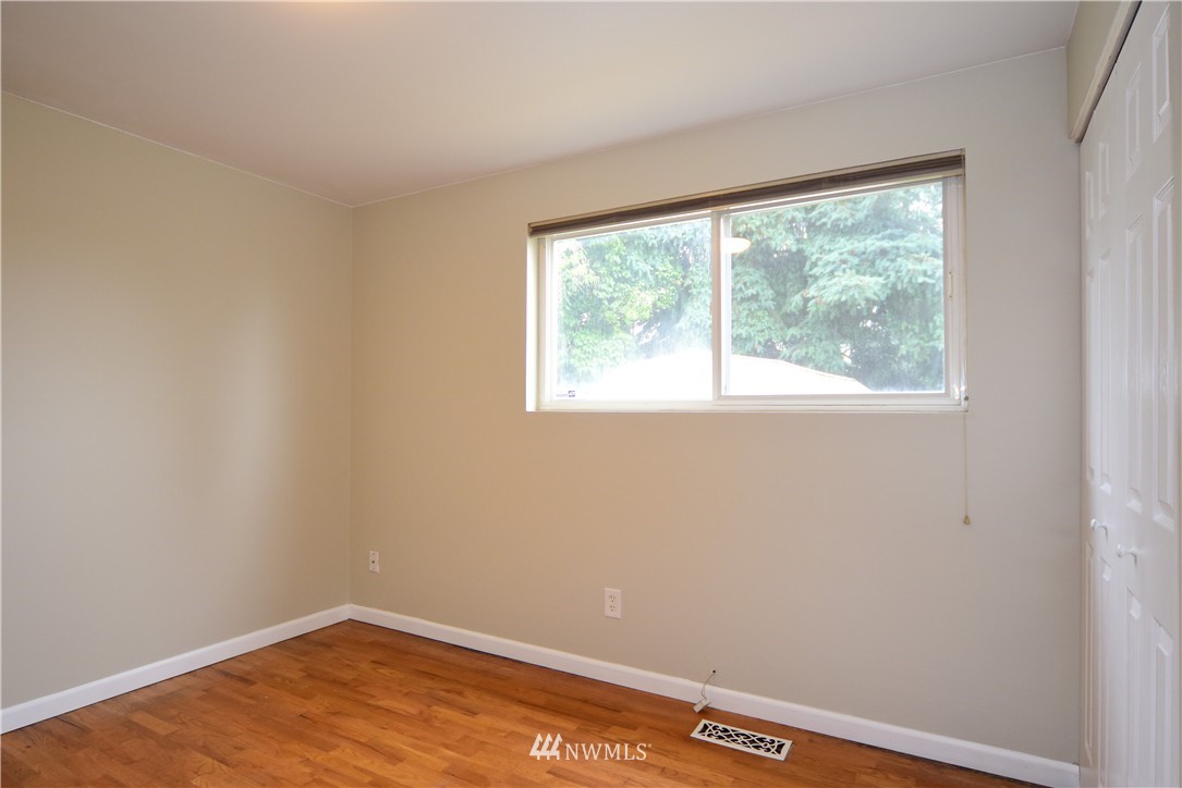 10205 126th Avenue Southeast Renton, WA 98056 - Photo 16 of 25 Gallery Image 16