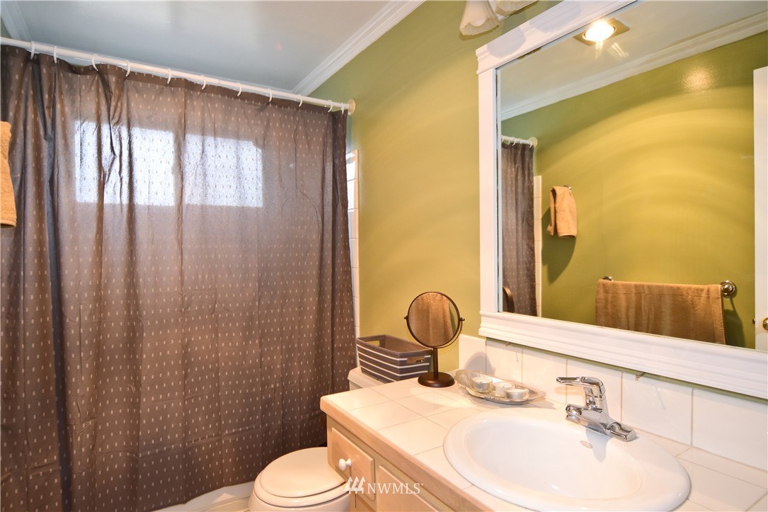 10205 126th Avenue Southeast Renton, WA 98056 - Photo 18 of 25 Gallery Image 18