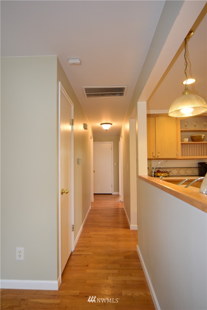 10205 126th Avenue Southeast Renton, WA 98056 - Photo 19 of 25 Gallery Image 19