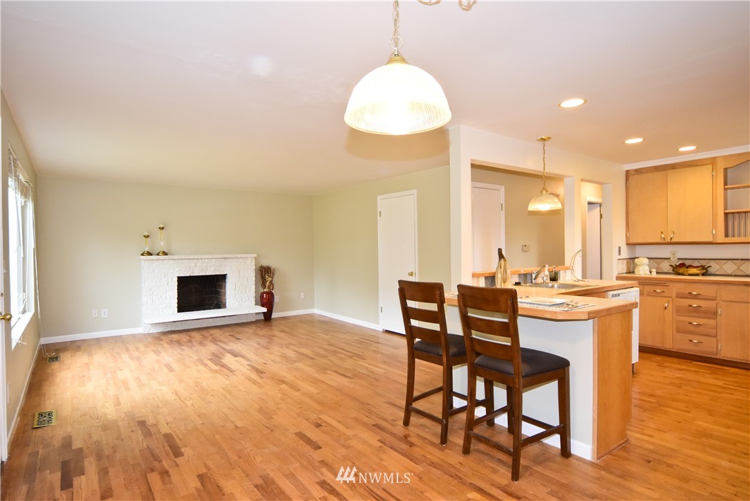 10205 126th Avenue Southeast Renton, WA 98056 - Photo 10 of 25 Gallery Image 10