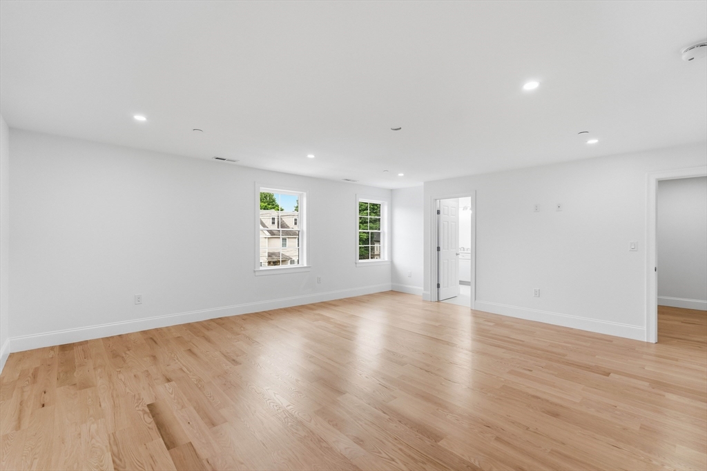 11 Washington Street Ipswich, MA 01938 - Photo 29 of 36