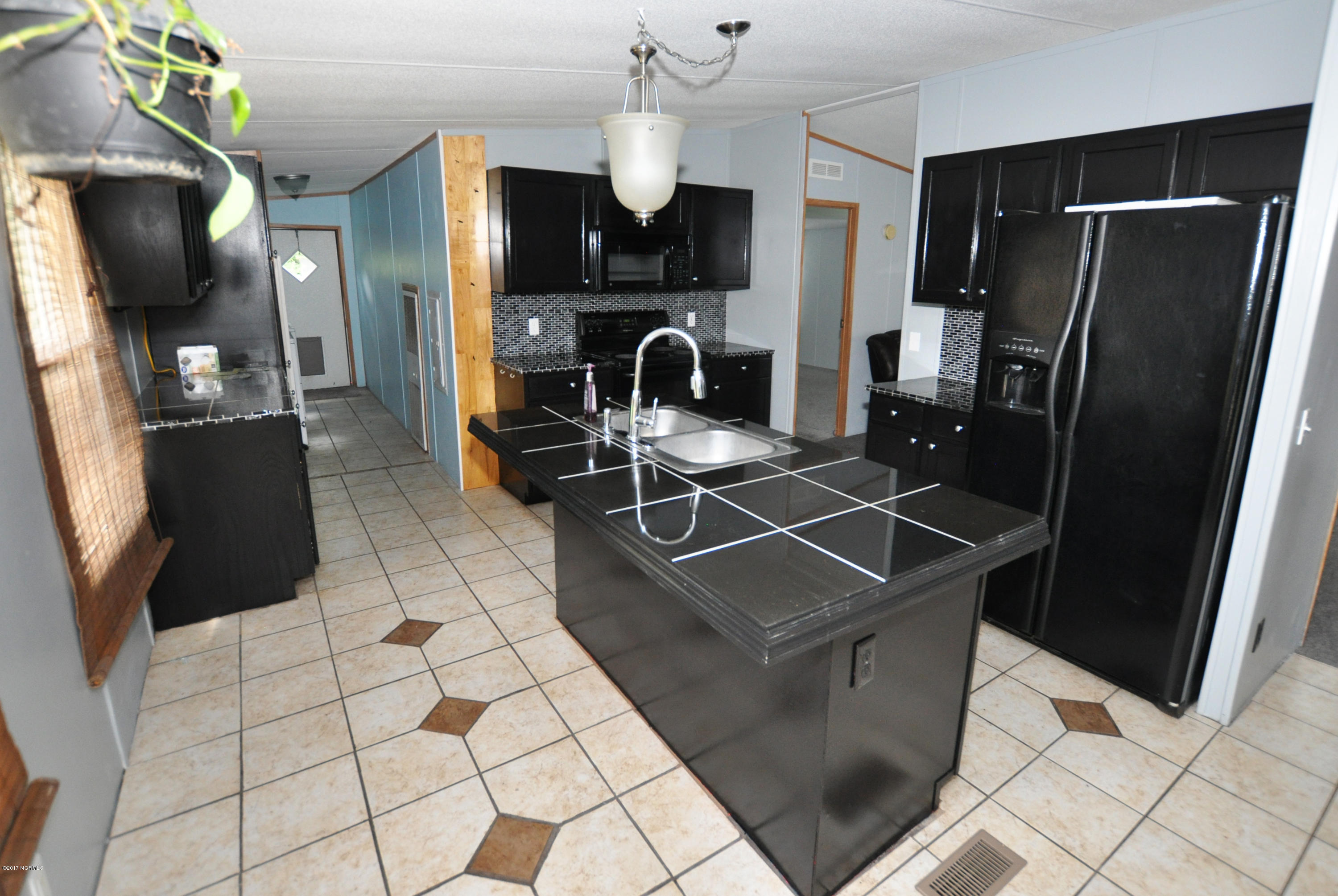 213 Hardesty Farm Road Newport, NC 28570 - Photo 9 of 45 Kitchen