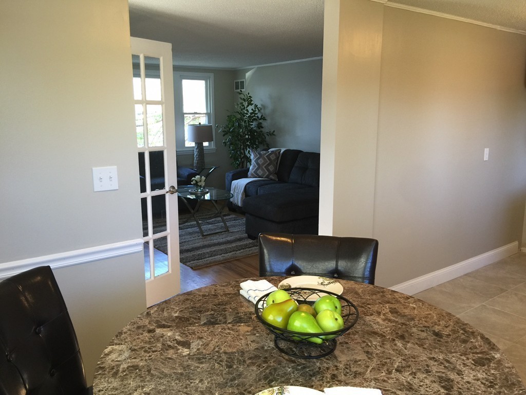 101 Sunset Drive Springfield, MA 01109 - Photo 15 of 23 Gallery Image 15
