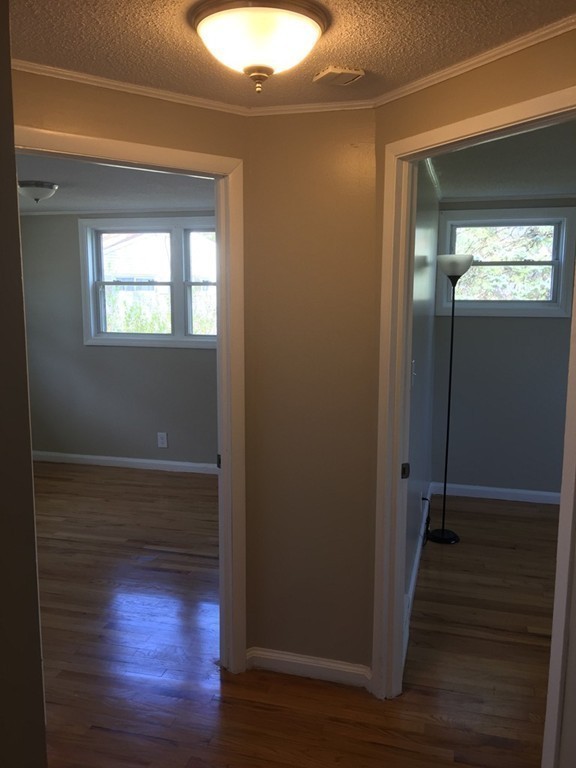 101 Sunset Drive Springfield, MA 01109 - Photo 9 of 23 Gallery Image 9