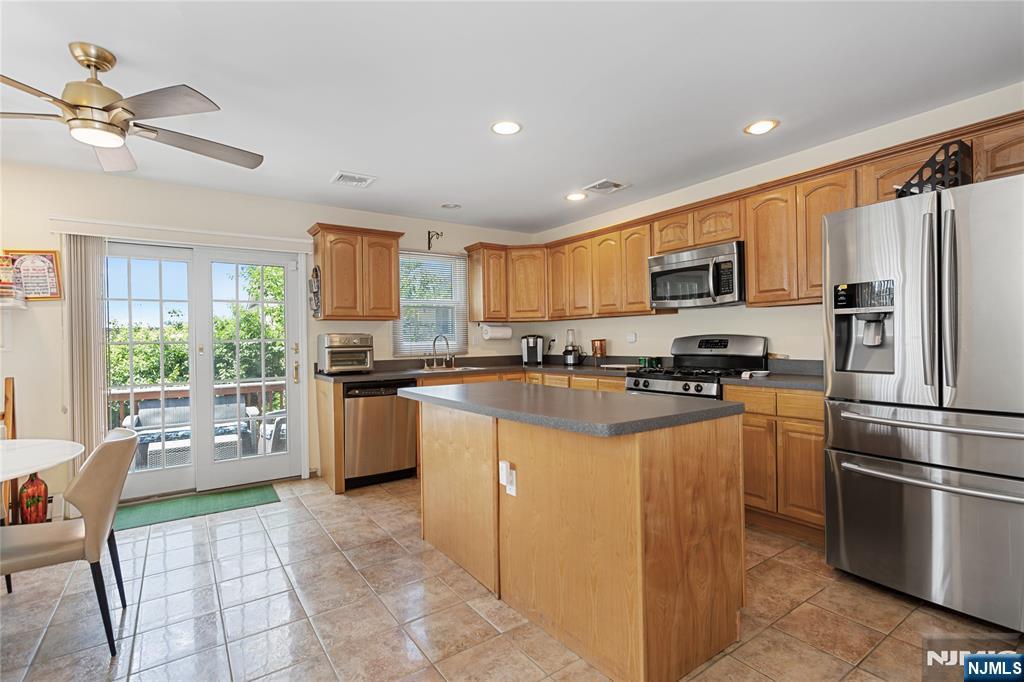 45 Prospect Street Garfield, NJ 07026 - Photo 8 of 25