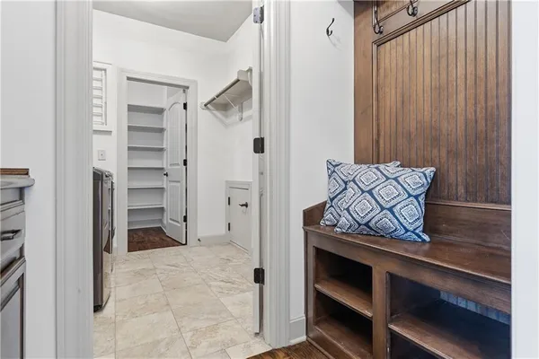 $1,200,000 | 11604 164th Place, Overland Park, KS 66221