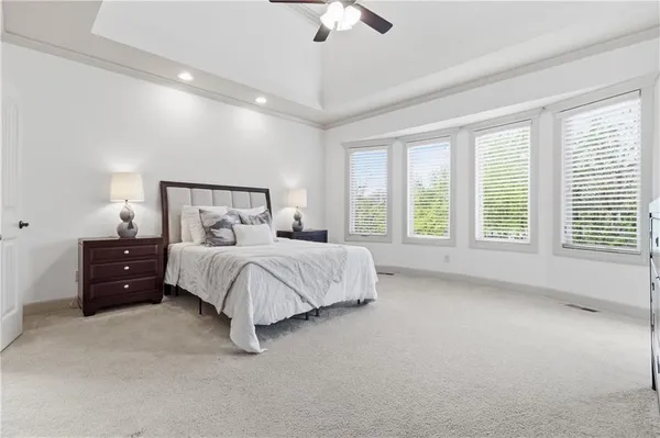 $1,200,000 | 11604 164th Place, Overland Park, KS 66221