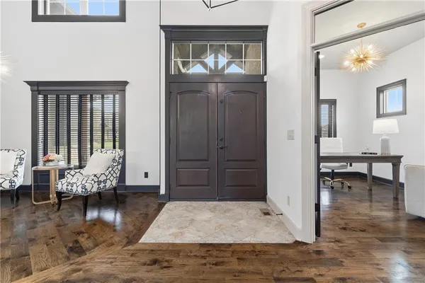 $1,200,000 | 11604 164th Place, Overland Park, KS 66221