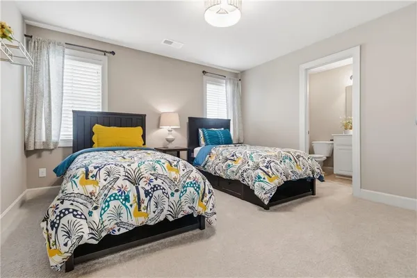 $1,200,000 | 11604 164th Place, Overland Park, KS 66221