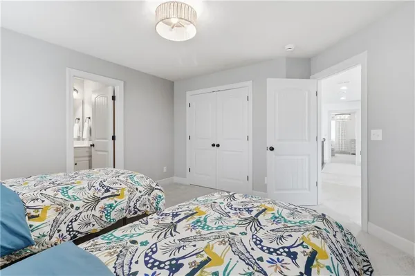 $1,200,000 | 11604 164th Place, Overland Park, KS 66221