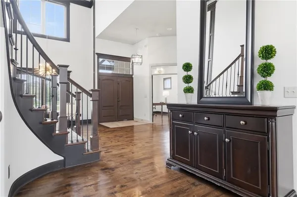 $1,200,000 | 11604 164th Place, Overland Park, KS 66221
