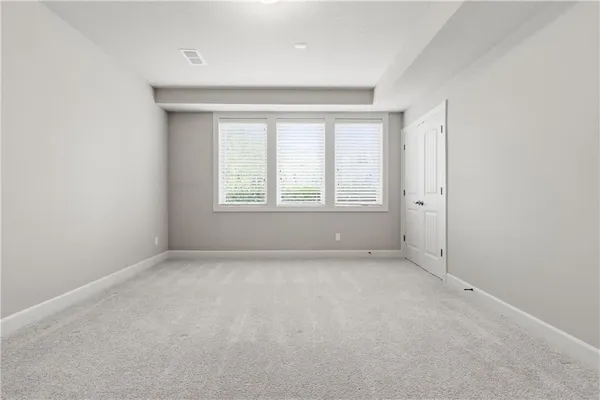$1,200,000 | 11604 164th Place, Overland Park, KS 66221