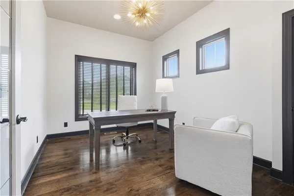 $1,200,000 | 11604 164th Place, Overland Park, KS 66221