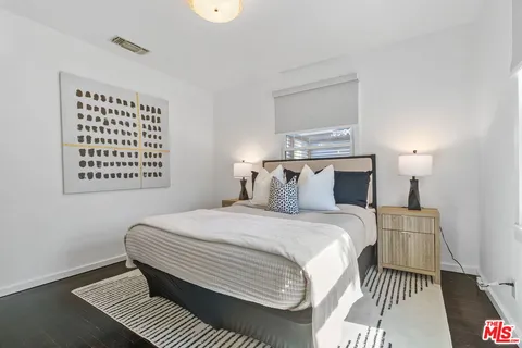 $1,595,000 | 4460 Stansbury Avenue, Sherman Oaks, CA 91423