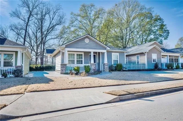 $259,900 | 2341 Glebe Court, Hampton, GA 30228