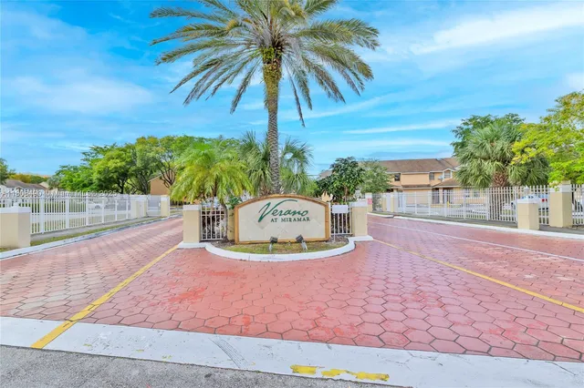 $269,900 | 2288 Southwest 81st Avenue, Unit 2288, Miramar, FL 33025
