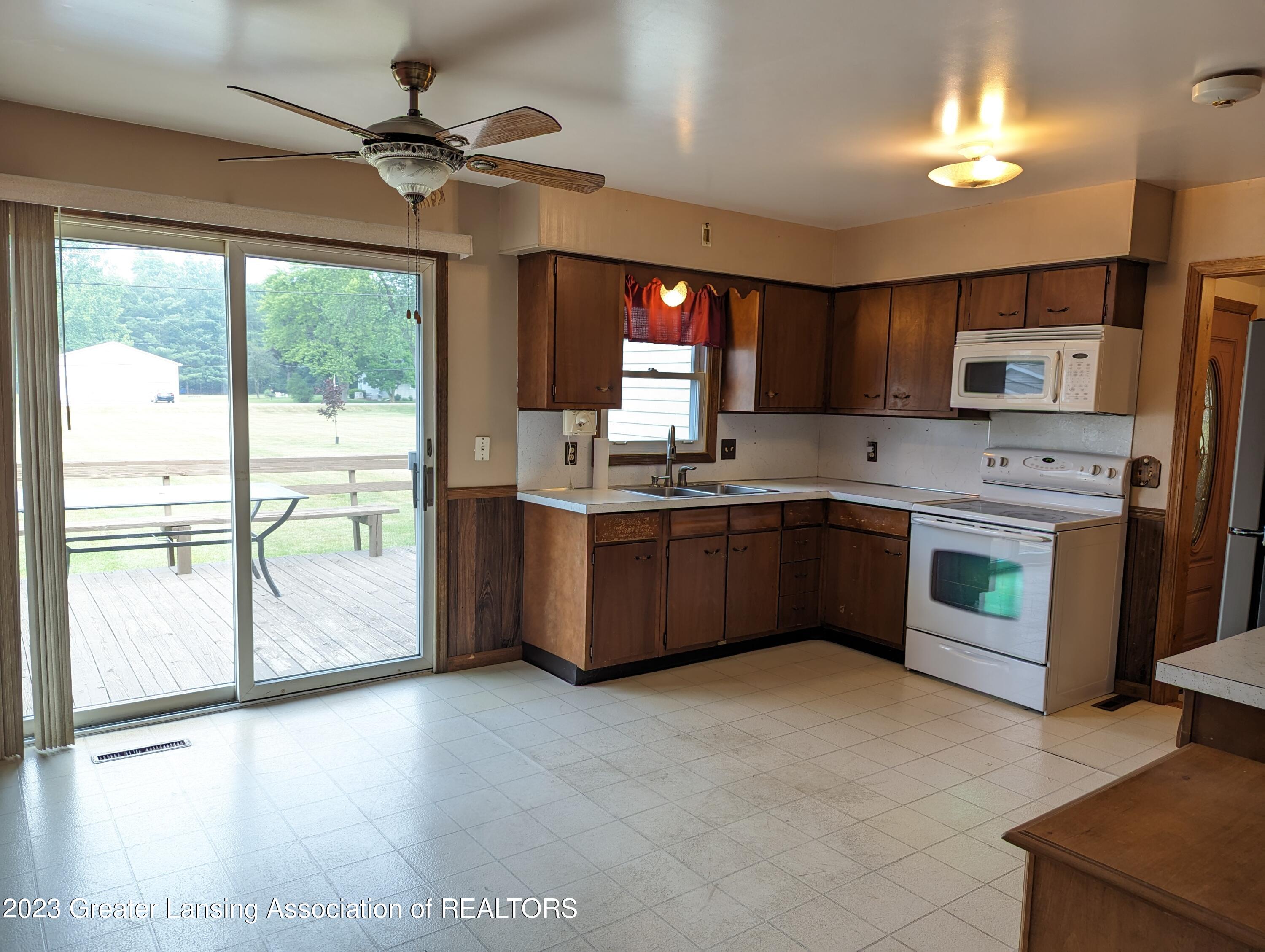 7747 Friend Road Portland, MI 48875 - Photo 5 of 57 PXL_20230629_215957686