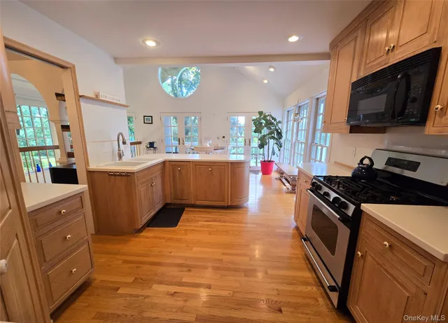 $899,000 | 40 Magnolia Road, Briarcliff Manor, NY 10510