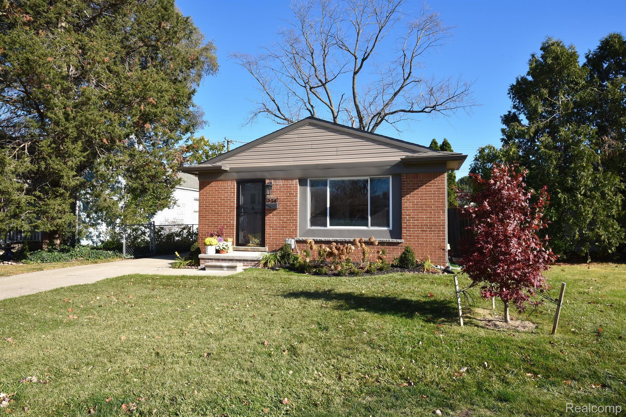 3234 Kenmore Road Berkley, MI 48072 - Photo 2 of 24 Gallery Image 2