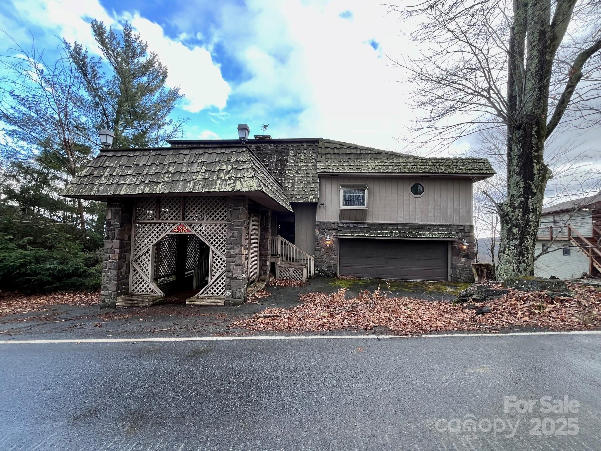 438 St Andrews Road Beech Mountain, NC 28604 - Photo 2 of 12