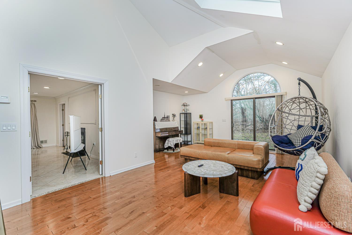 32 Rice Run East Brunswick, NJ 08816 - Photo 11 of 37