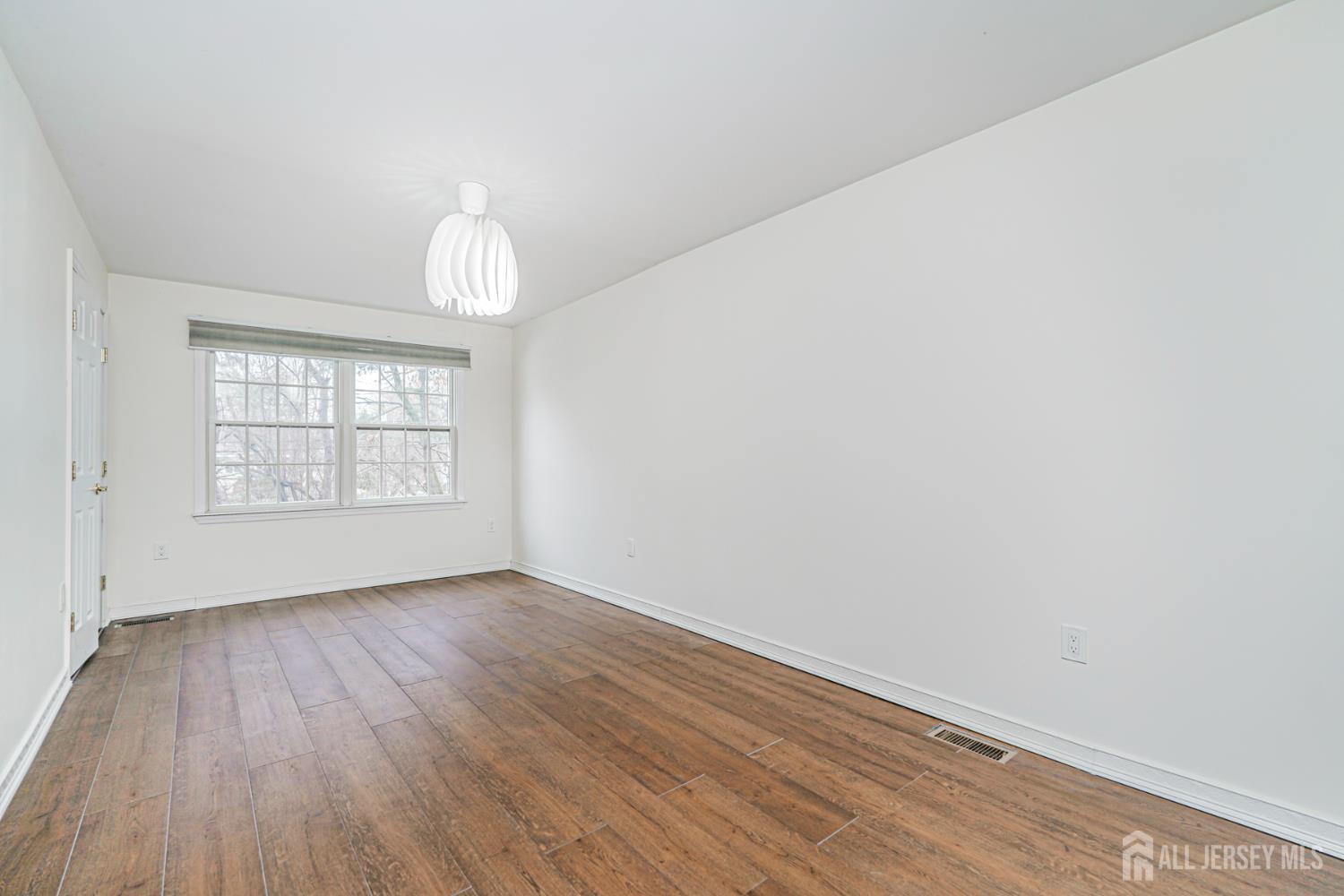 32 Rice Run East Brunswick, NJ 08816 - Photo 14 of 37