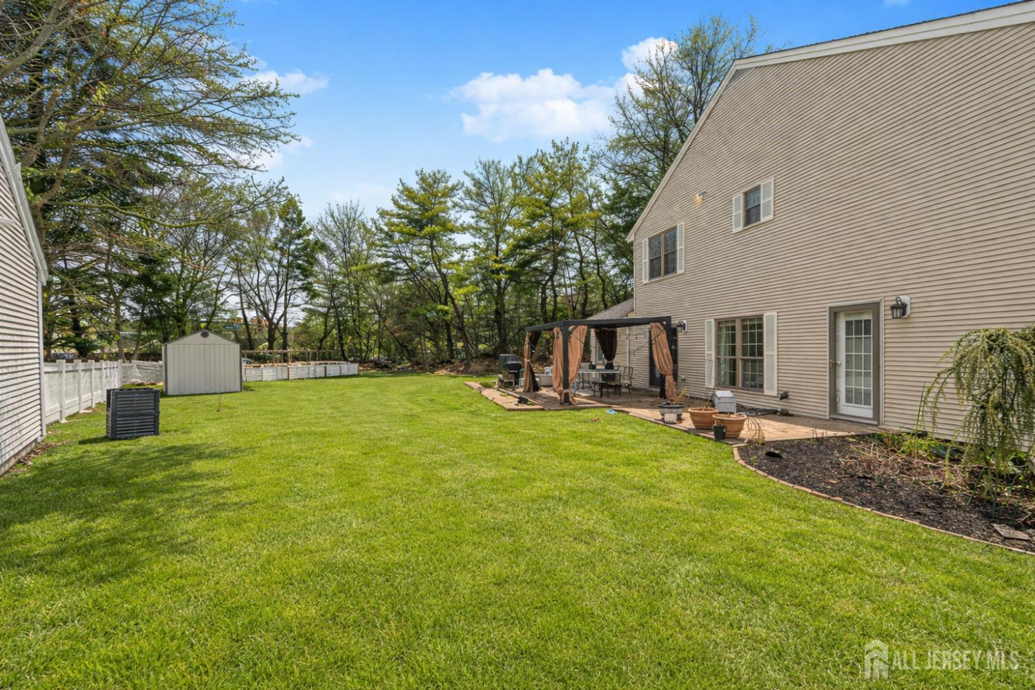 32 Rice Run East Brunswick, NJ 08816 - Photo 21 of 37