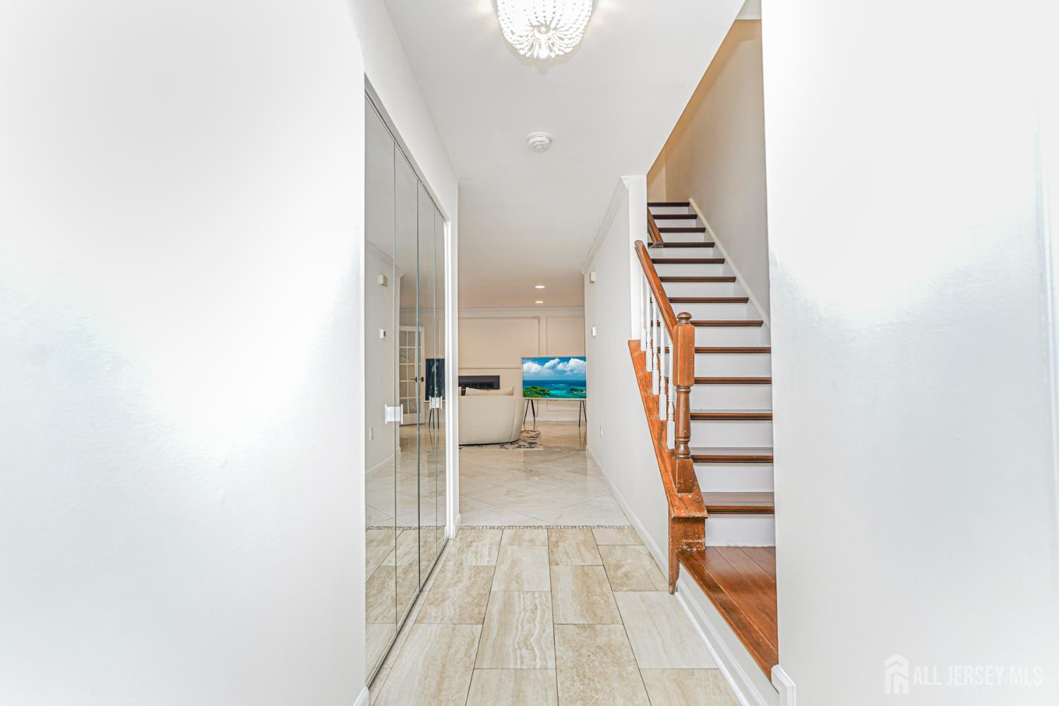 32 Rice Run East Brunswick, NJ 08816 - Photo 3 of 37