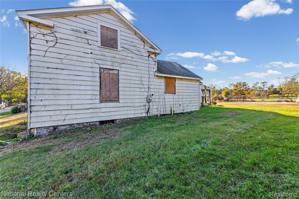 8292 Pettysville Road Pinckney, MI 48169 - Photo 16 of 16
