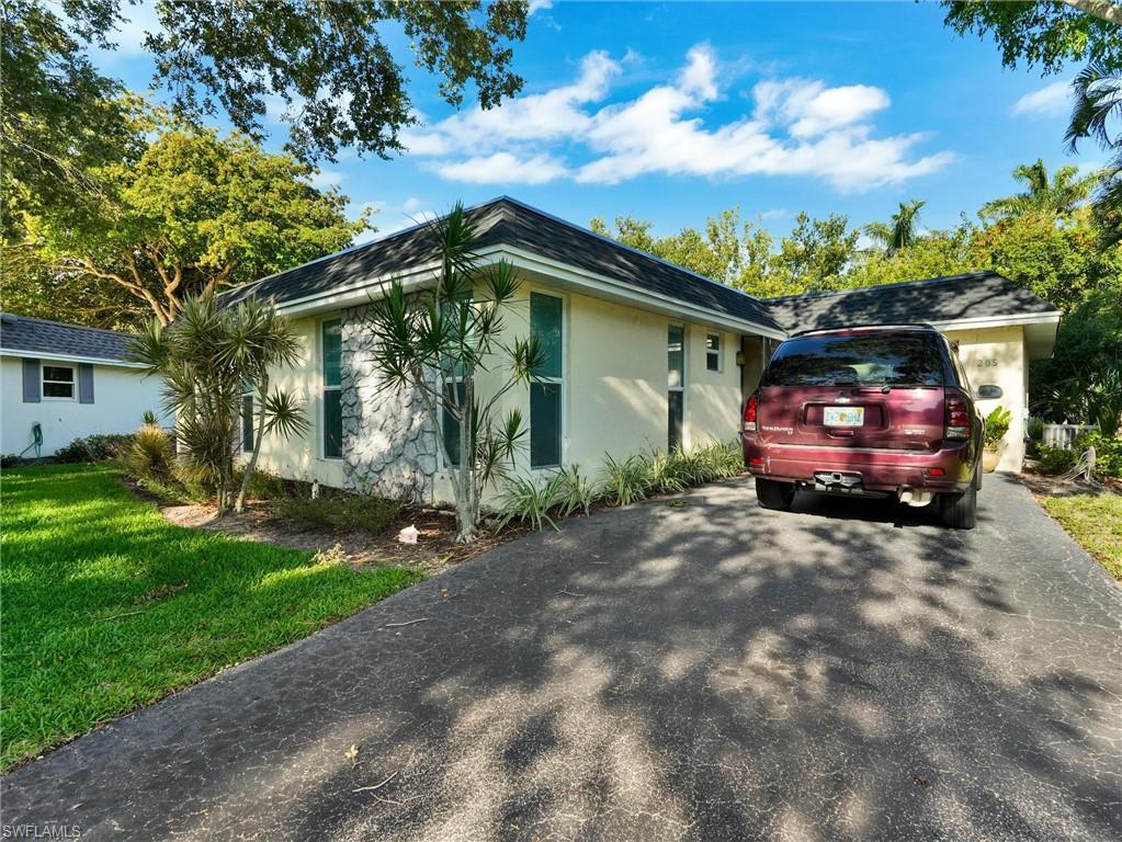 205 Georgetown Boulevard, Unit 23 Naples, FL 34112 - Photo 4 of 42