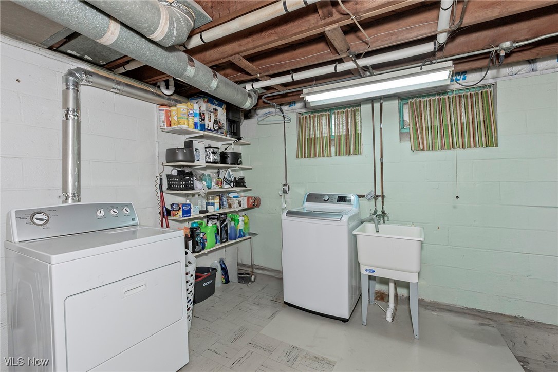 1672 Brainard Road Lyndhurst, OH 44124 - Photo 36 of 40 washer and dryer stay