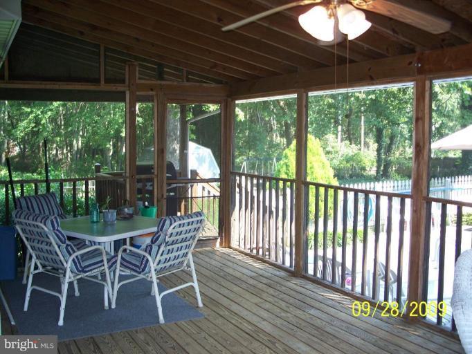 3811 Philadelphia Road Abingdon, MD 21009 - Photo 16 of 20 Screened-in Porch