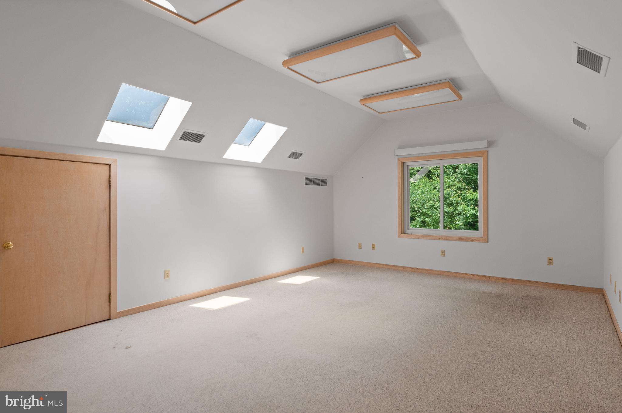 650 Strafford Circle Wayne, PA 19087 - Photo 31 of 45 Bonus Room or 5th bedroom. Exercise studio?