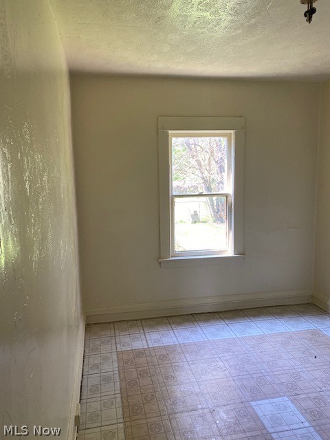 995 Ansel Road Cleveland, OH 44103 - Photo 14 of 27