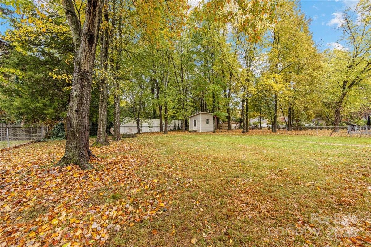 2526 Clearkirk Court Matthews, NC 28105 - Photo 45 of 47