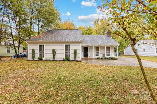 $439,500 | 2526 Clearkirk Court, Matthews, NC 28105