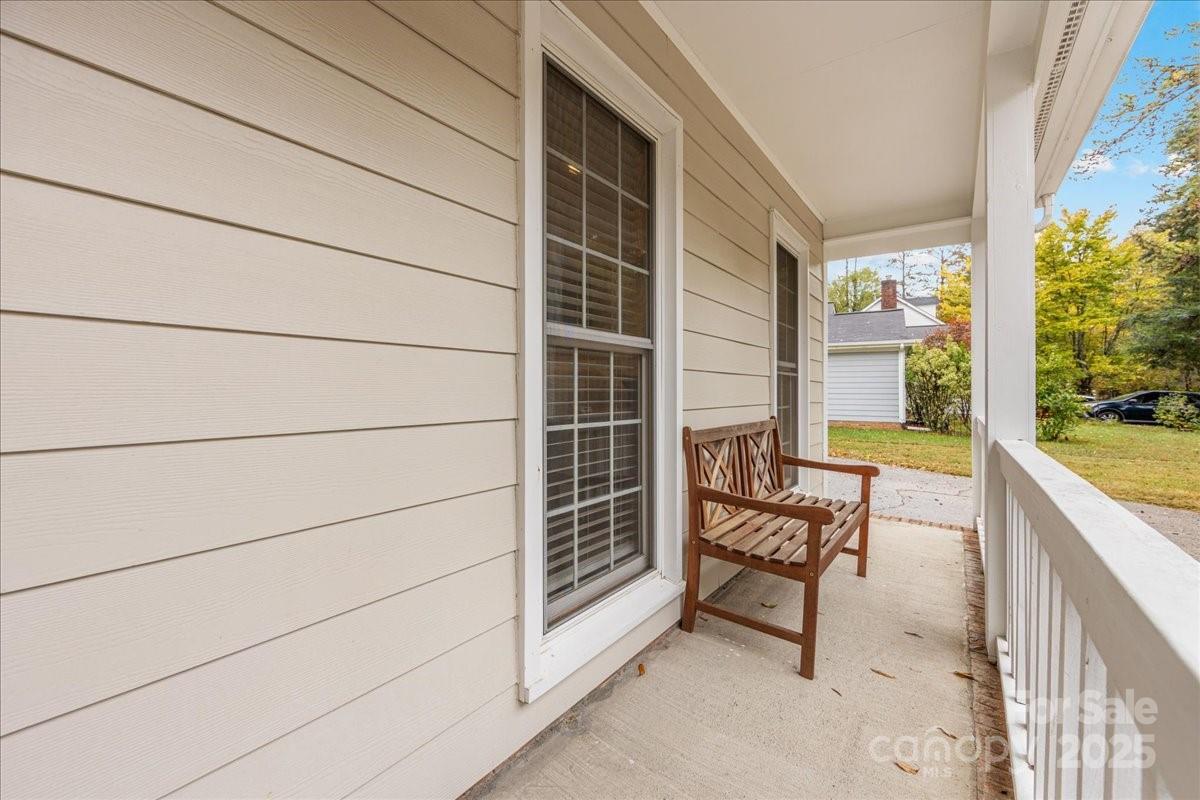 2526 Clearkirk Court Matthews, NC 28105 - Photo 5 of 47