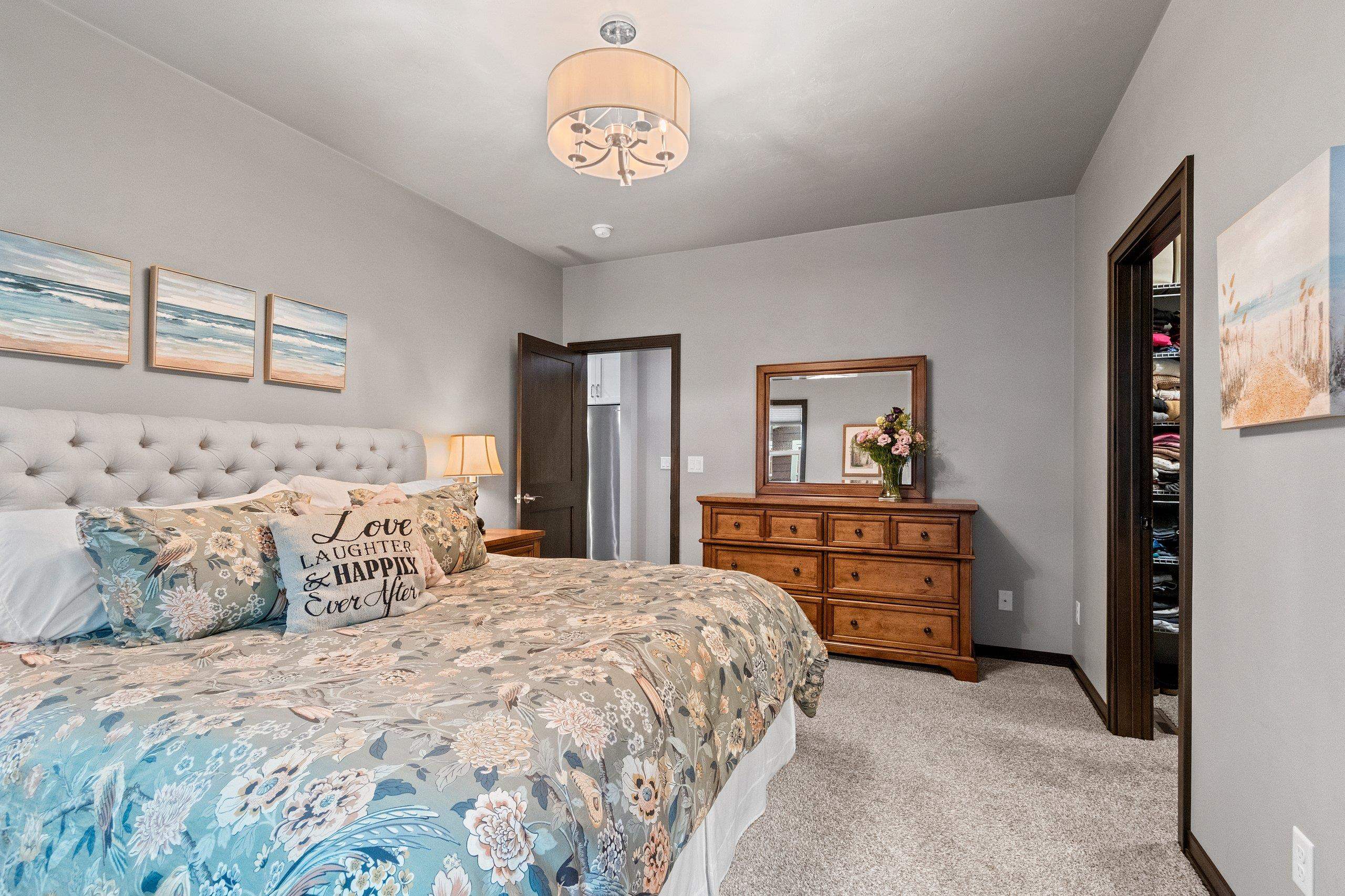 664 Olive Tree Drive Green Bay, WI 54313 - Photo 20 of 37