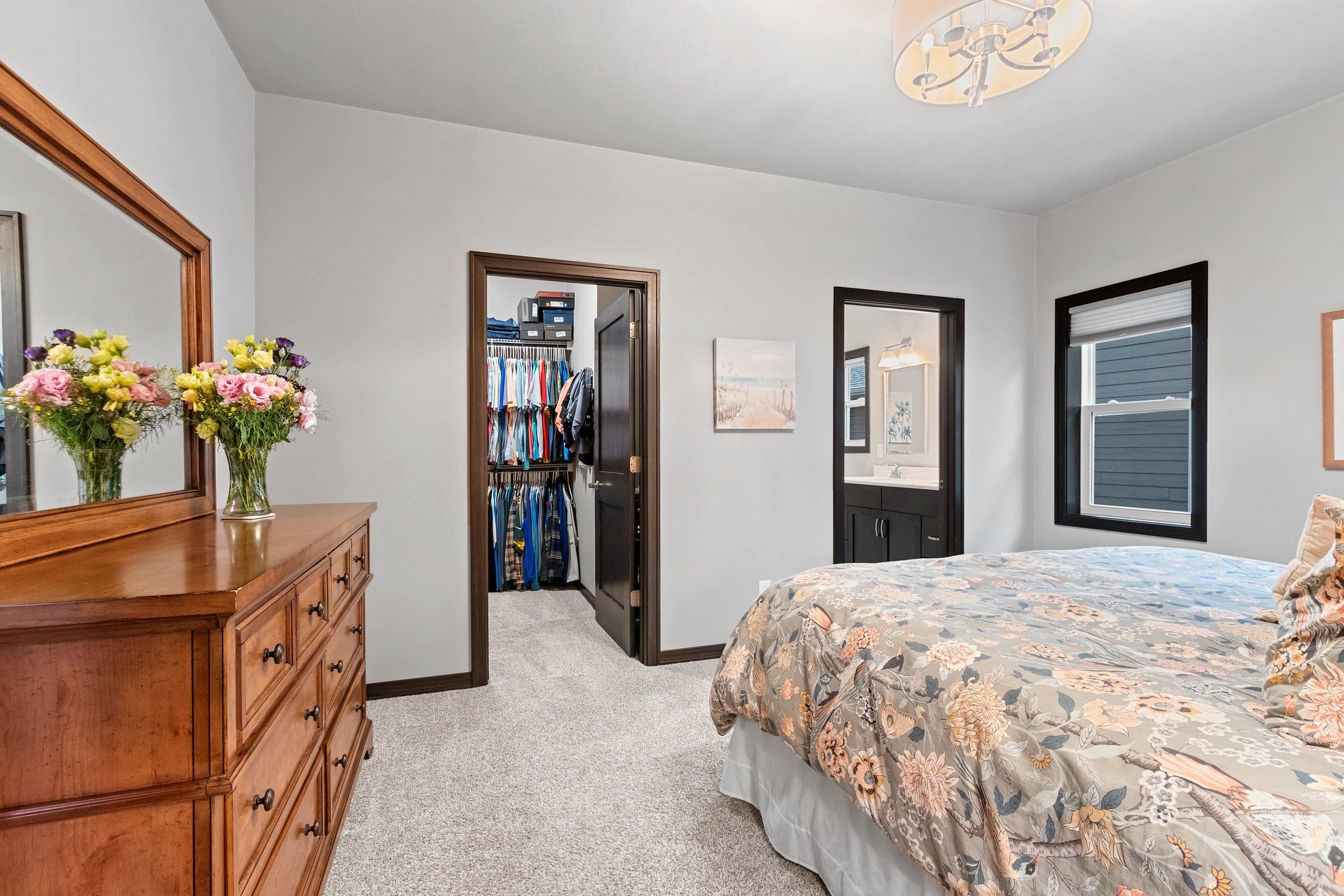 664 Olive Tree Drive Green Bay, WI 54313 - Photo 21 of 37