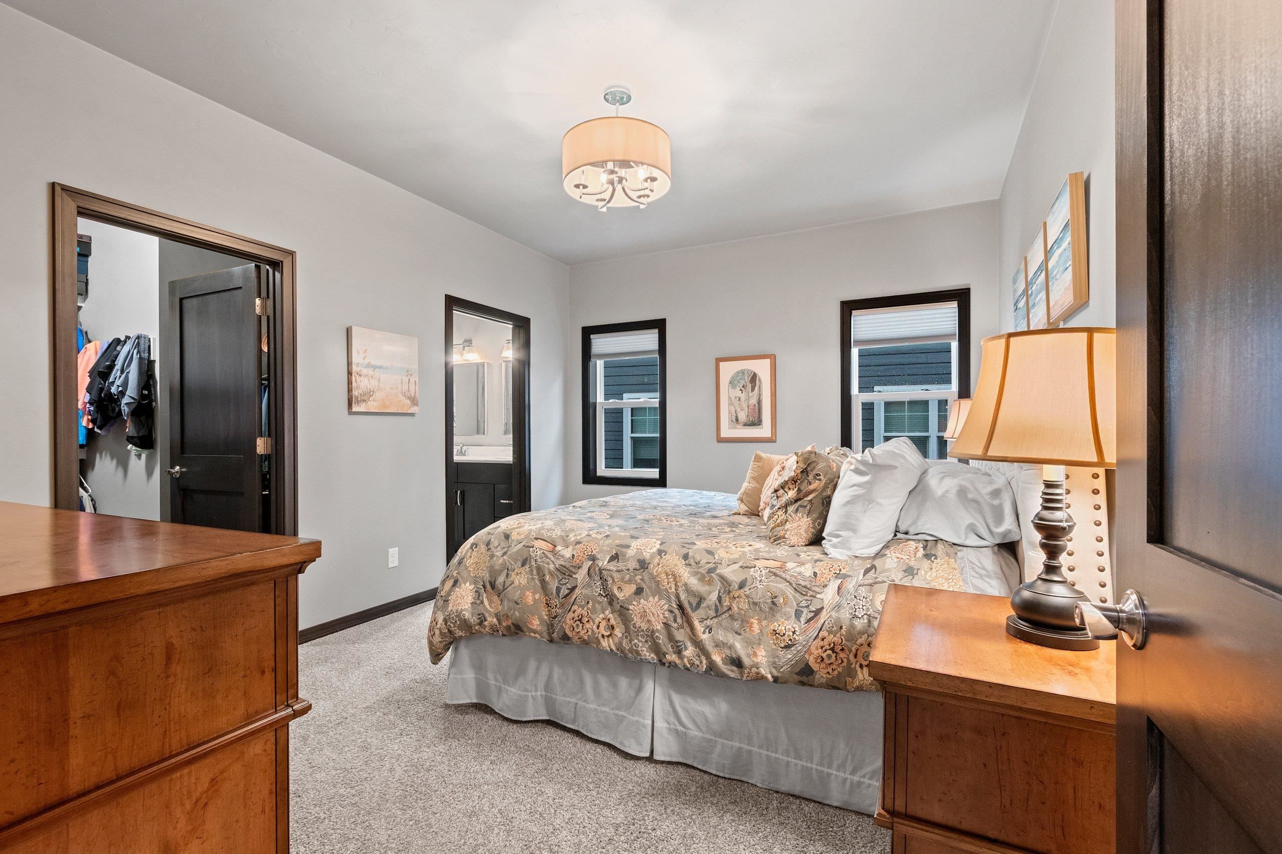 664 Olive Tree Drive Green Bay, WI 54313 - Photo 22 of 37