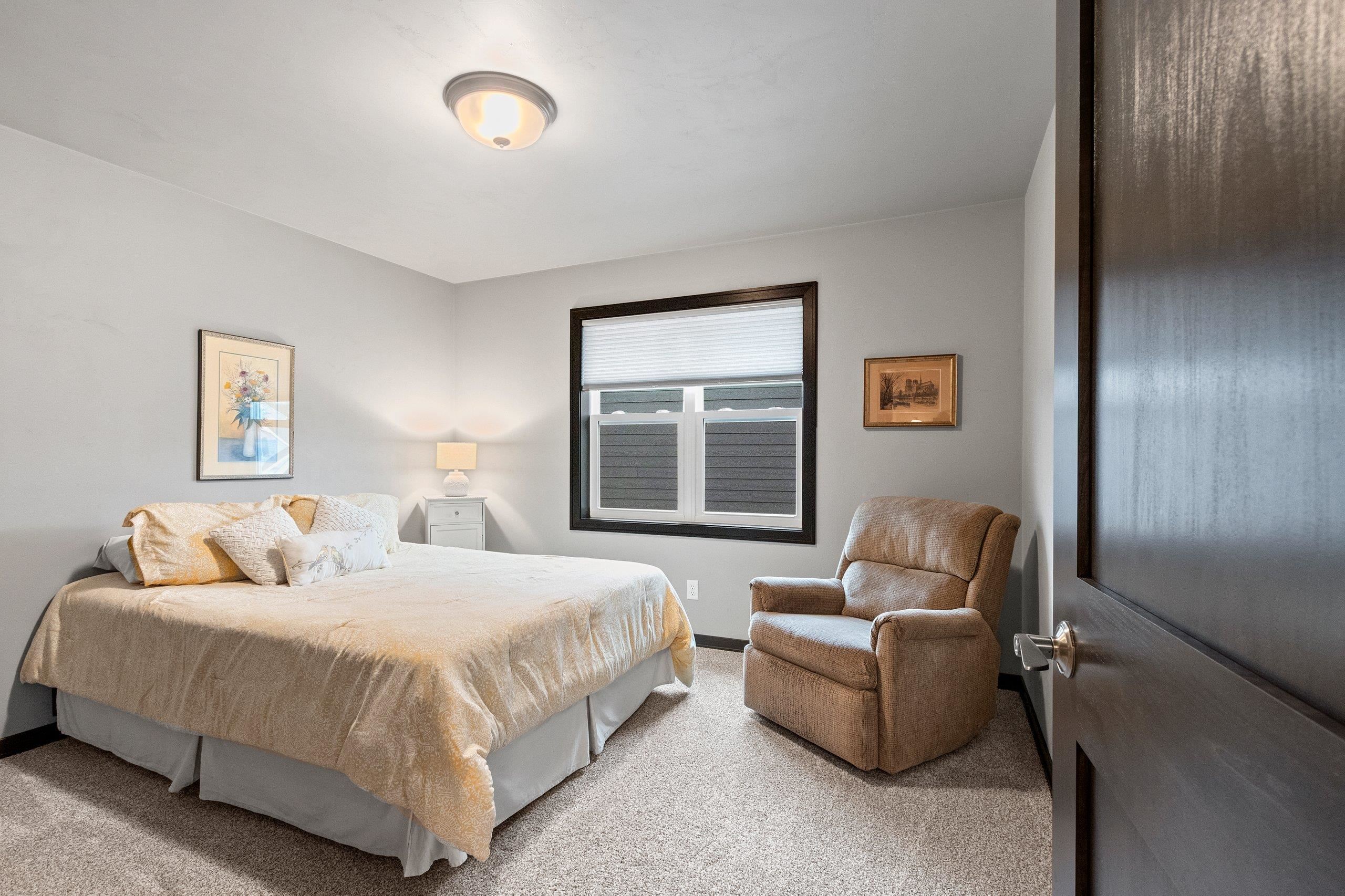 664 Olive Tree Drive Green Bay, WI 54313 - Photo 27 of 37