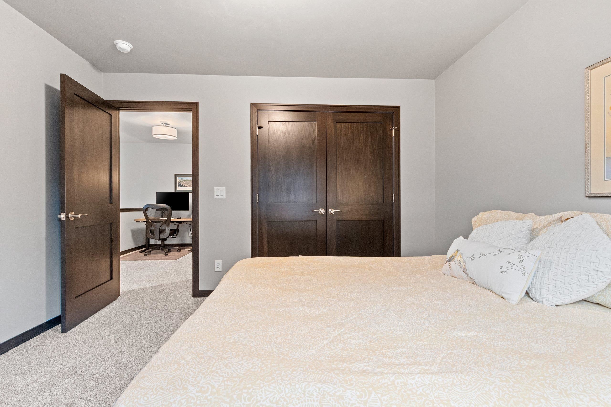 664 Olive Tree Drive Green Bay, WI 54313 - Photo 28 of 37