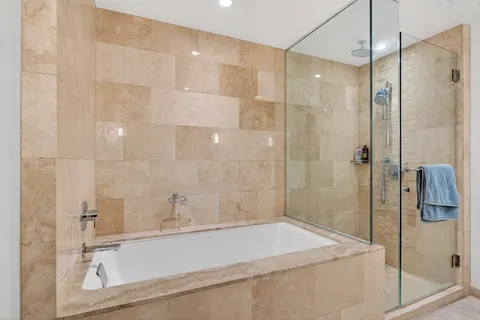 $1,920,000 | 1 Franklin Street, Unit 3212, Boston, MA 02110