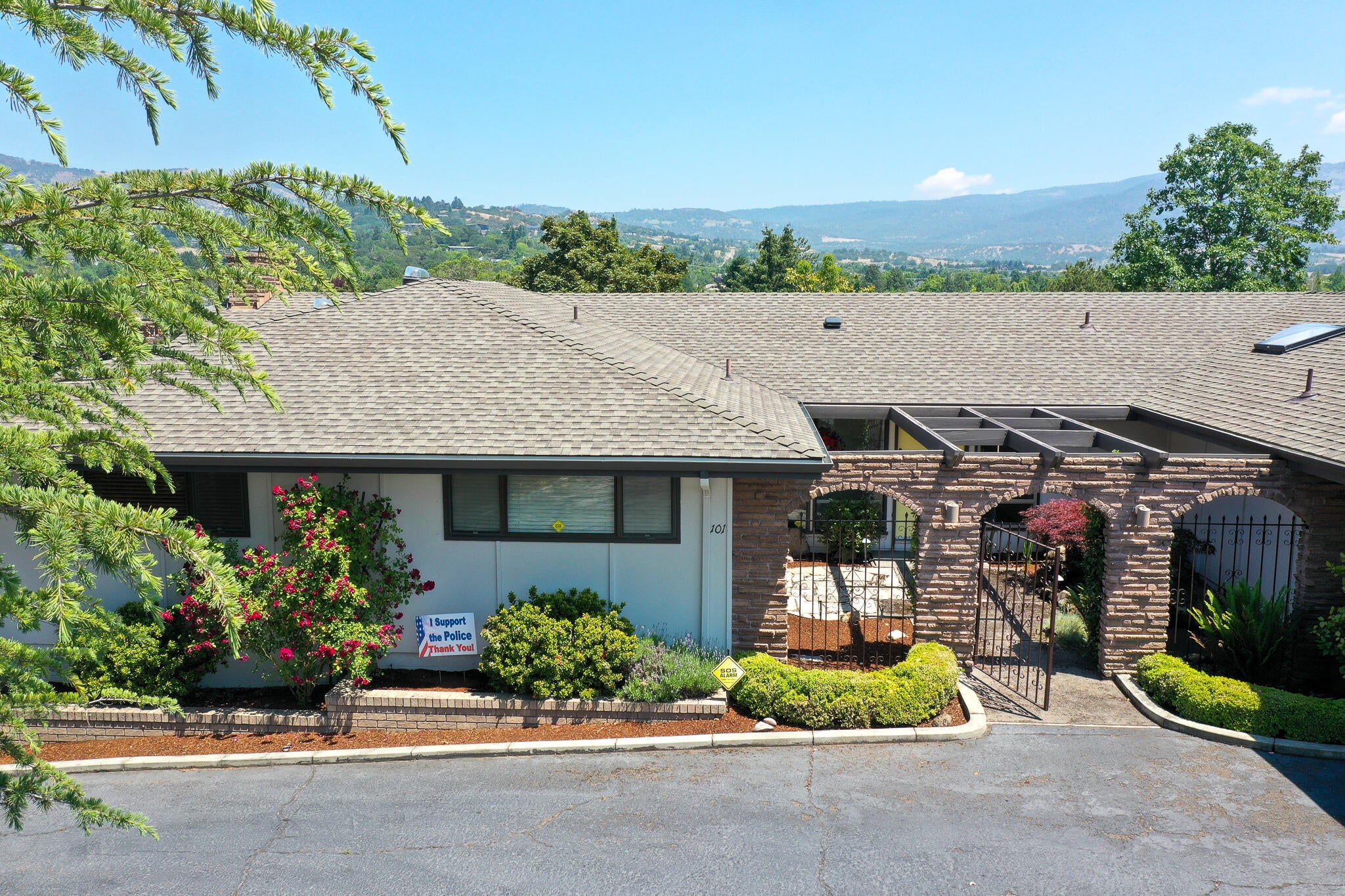 101 South Foothill Road Medford, OR 97504 - Photo 60 of 60 DJI_0547