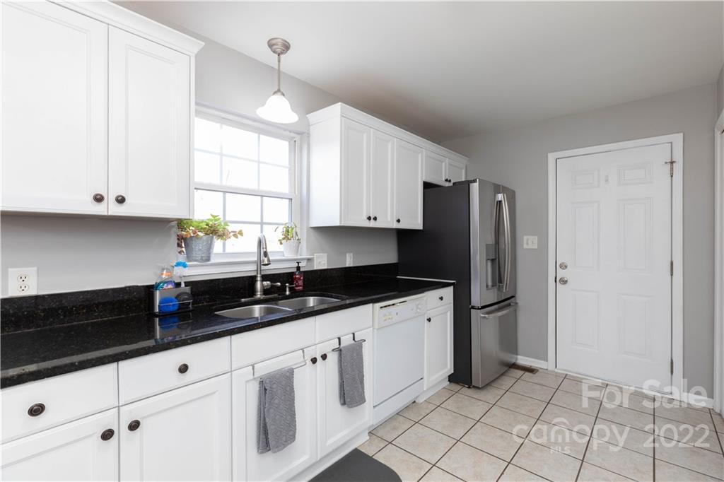 122 Pheasant Ridge Circle York, SC 29745 - Photo 18 of 38 Gallery Image 18