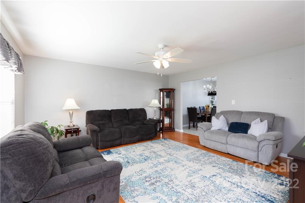 122 Pheasant Ridge Circle York, SC 29745 - Photo 5 of 38 Gallery Image 5
