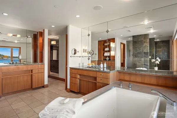 $11,650,000 | 9626 Southeast 34th Street, Mercer Island, WA 98040
