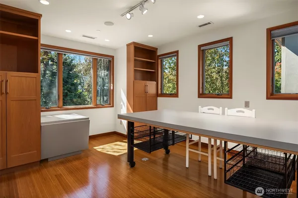 $11,650,000 | 9626 Southeast 34th Street, Mercer Island, WA 98040