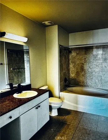 $585,000 | 488 East Ocean Boulevard, Unit 418, Long Beach, CA 90802