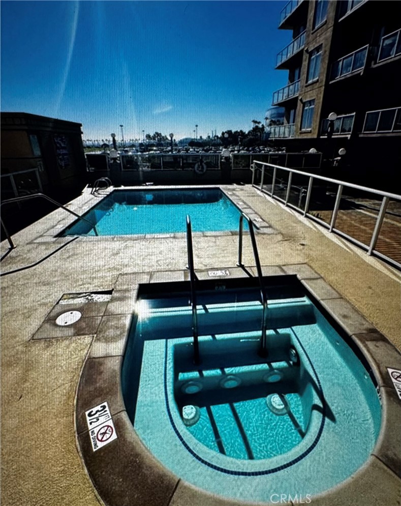 488 East Ocean Boulevard, Unit 418 Long Beach, CA 90802 - Photo 22 of 29 a view of a chairs in a balcony